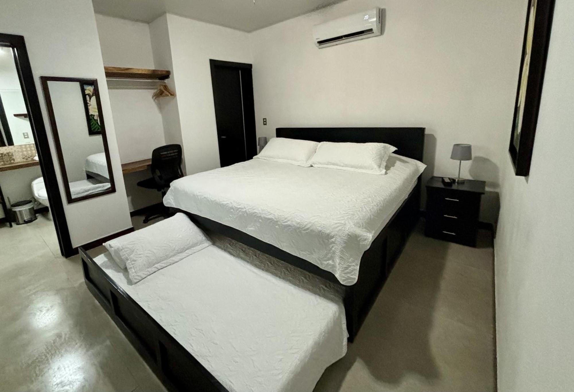 Amazilia Guesthouse リベリア エクステリア 写真