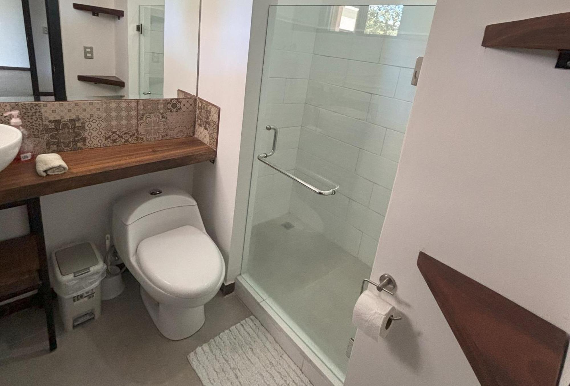 Amazilia Guesthouse リベリア エクステリア 写真